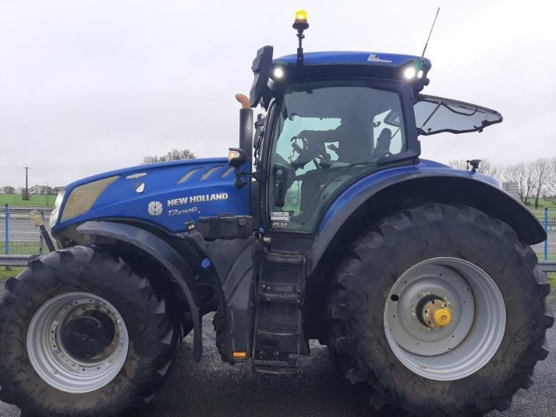 Traktor van het type New Holland T7-275AC-PLMI, Gebrauchtmaschine in ANTIGNY (Foto 3)