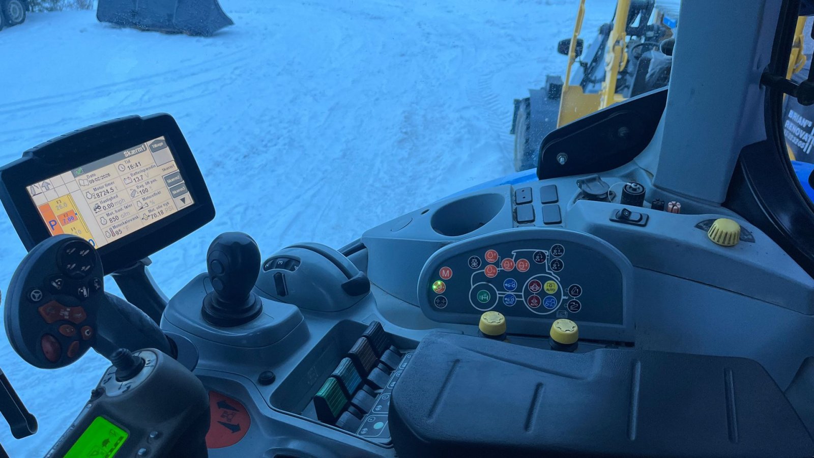 Traktor tip New Holland T7030 Autocommand m læsser, Gebrauchtmaschine in Vejle (Poză 5)