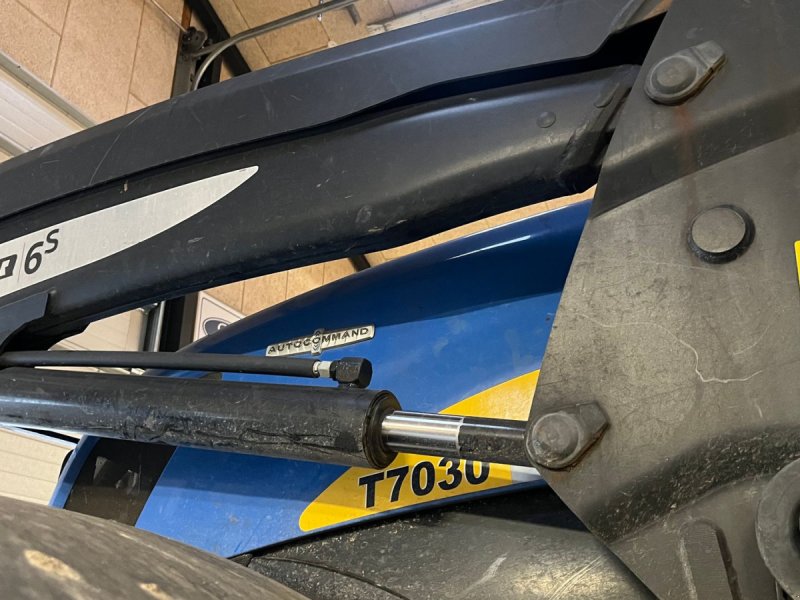 Traktor des Typs New Holland T7030 Autocommand m læsser, Gebrauchtmaschine in Vejle (Bild 1)