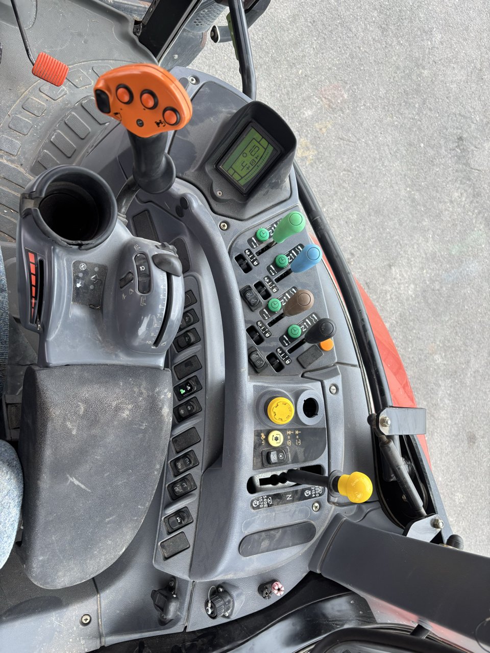 Traktor Türe ait New Holland T7030, Gebrauchtmaschine içinde VERT TOULON (resim 10)