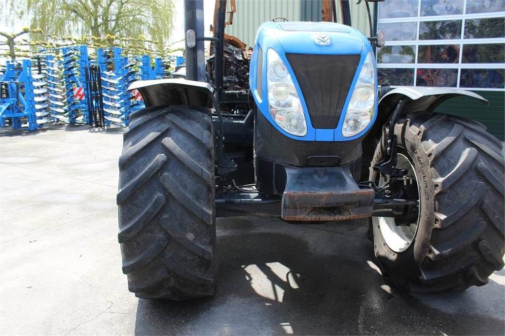 Traktor des Typs New Holland T7030, Gebrauchtmaschine in Bant (Bild 2)