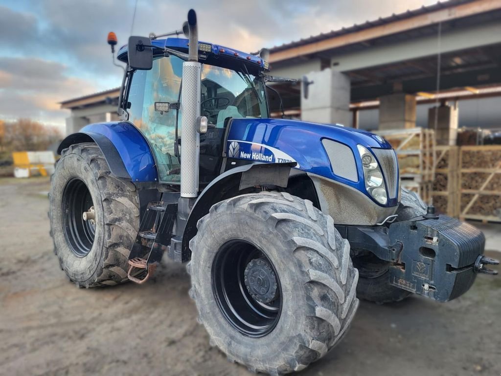 Traktor des Typs New Holland T7040 PC Blue Power, Gebrauchtmaschine in Boekel (Bild 2)