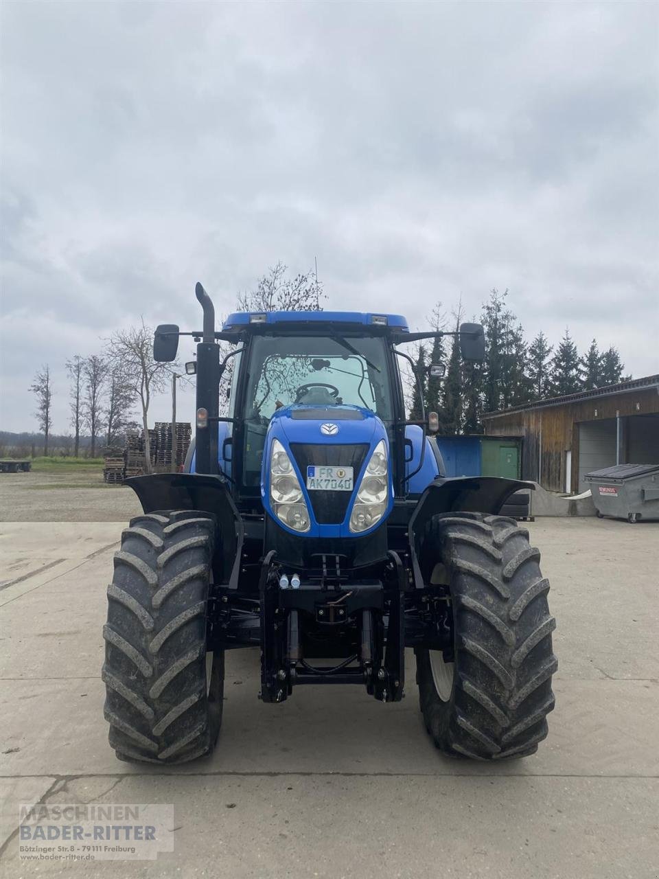 Traktor des Typs New Holland T7040 PC, Gebrauchtmaschine in Freiburg (Bild 3)