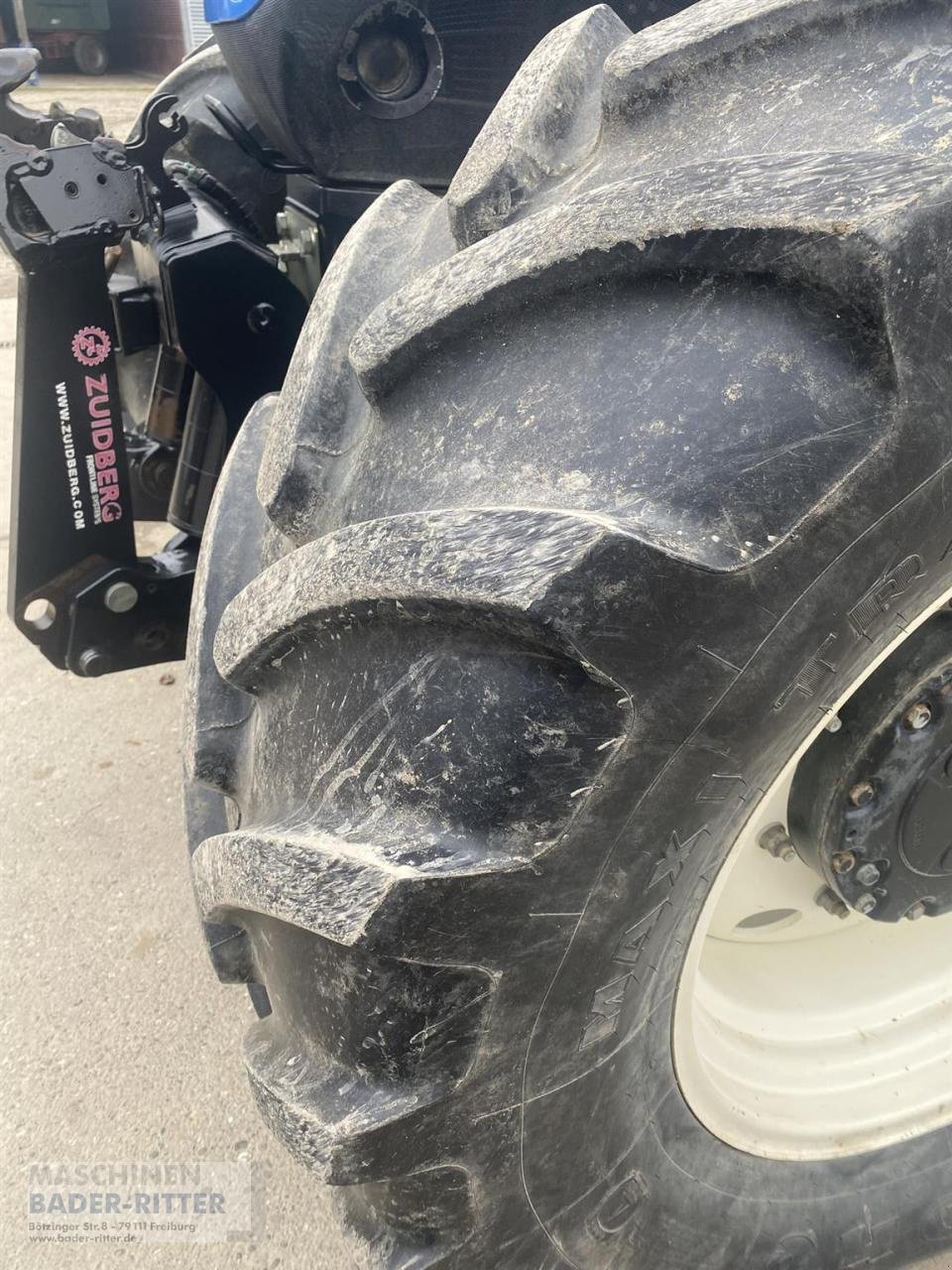 Traktor des Typs New Holland T7040 PC, Gebrauchtmaschine in Freiburg (Bild 7)