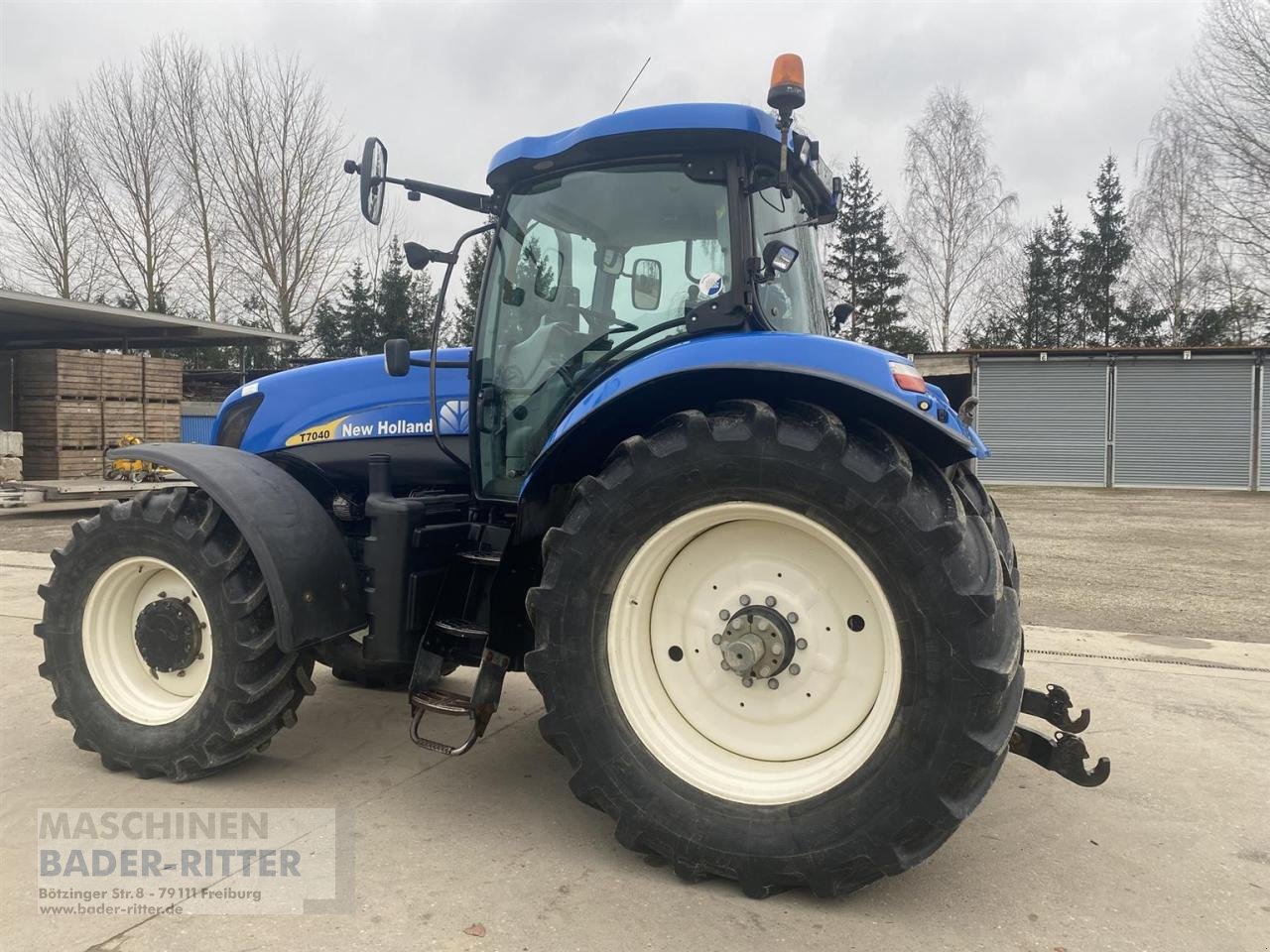Traktor des Typs New Holland T7040 PC, Gebrauchtmaschine in Freiburg (Bild 11)