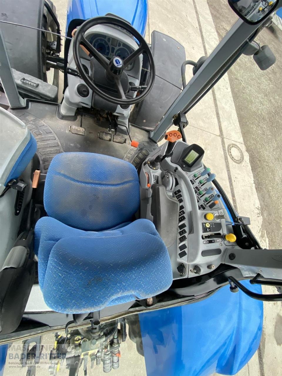 Traktor des Typs New Holland T7040 PC, Gebrauchtmaschine in Freiburg (Bild 22)
