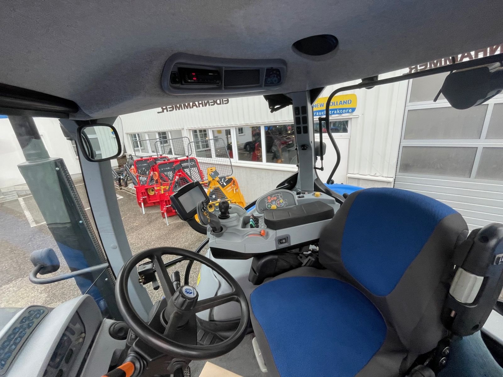 Traktor Türe ait New Holland T7040 Power Command, Gebrauchtmaschine içinde Burgkirchen (resim 9)