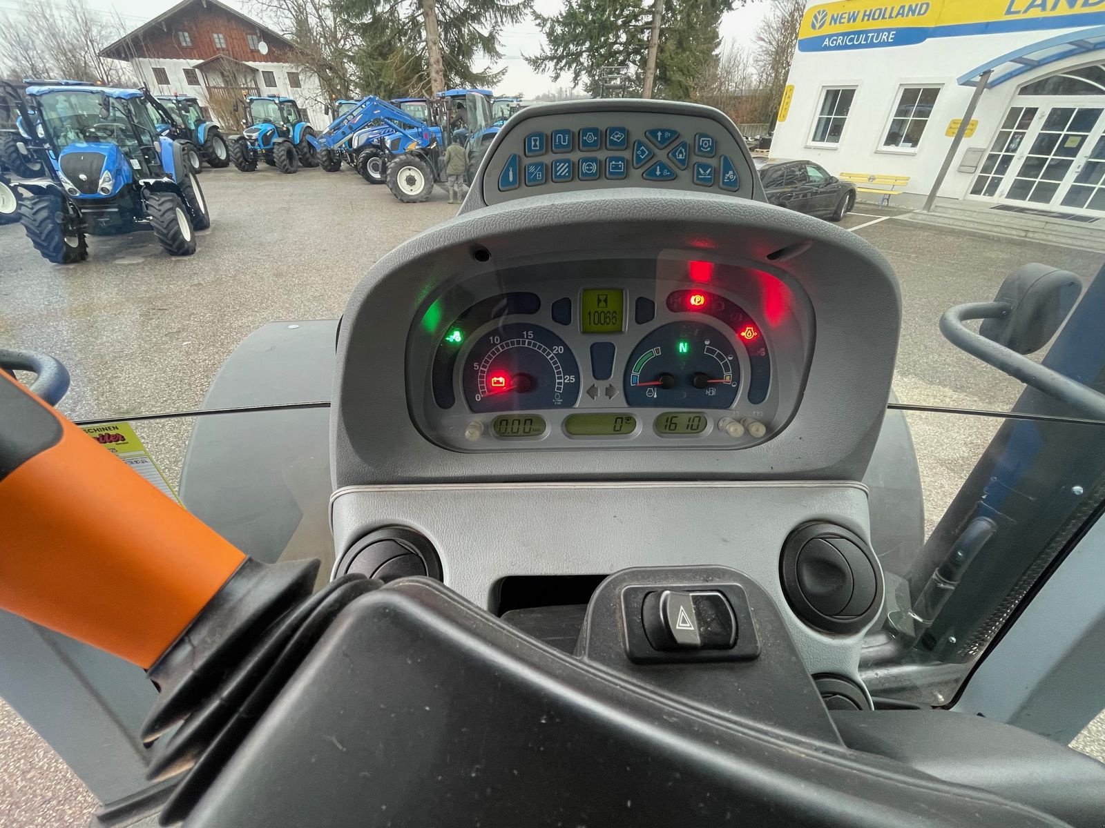 Traktor Türe ait New Holland T7040 Power Command, Gebrauchtmaschine içinde Burgkirchen (resim 10)