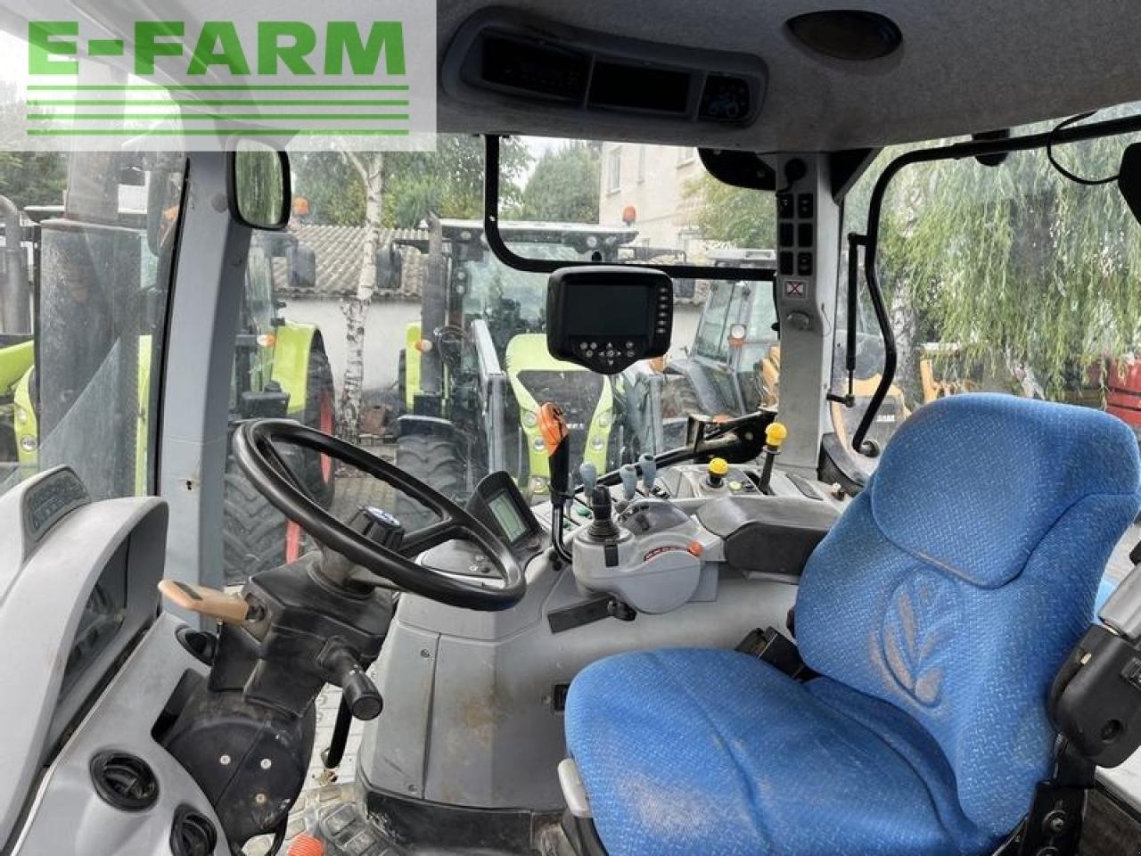 Traktor des Typs New Holland t7040 power command, Gebrauchtmaschine in DAMAS?AWEK (Bild 11)