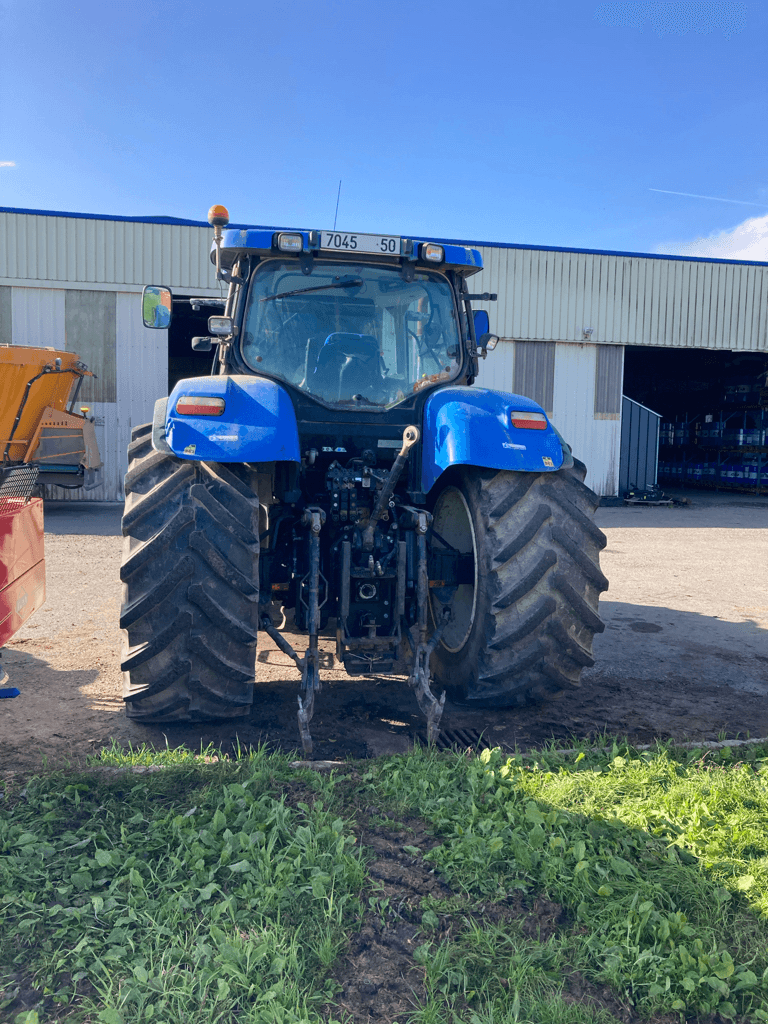 Traktor des Typs New Holland T7050 POWER COMMAND, Gebrauchtmaschine in CONDE SUR VIRE (Bild 2)