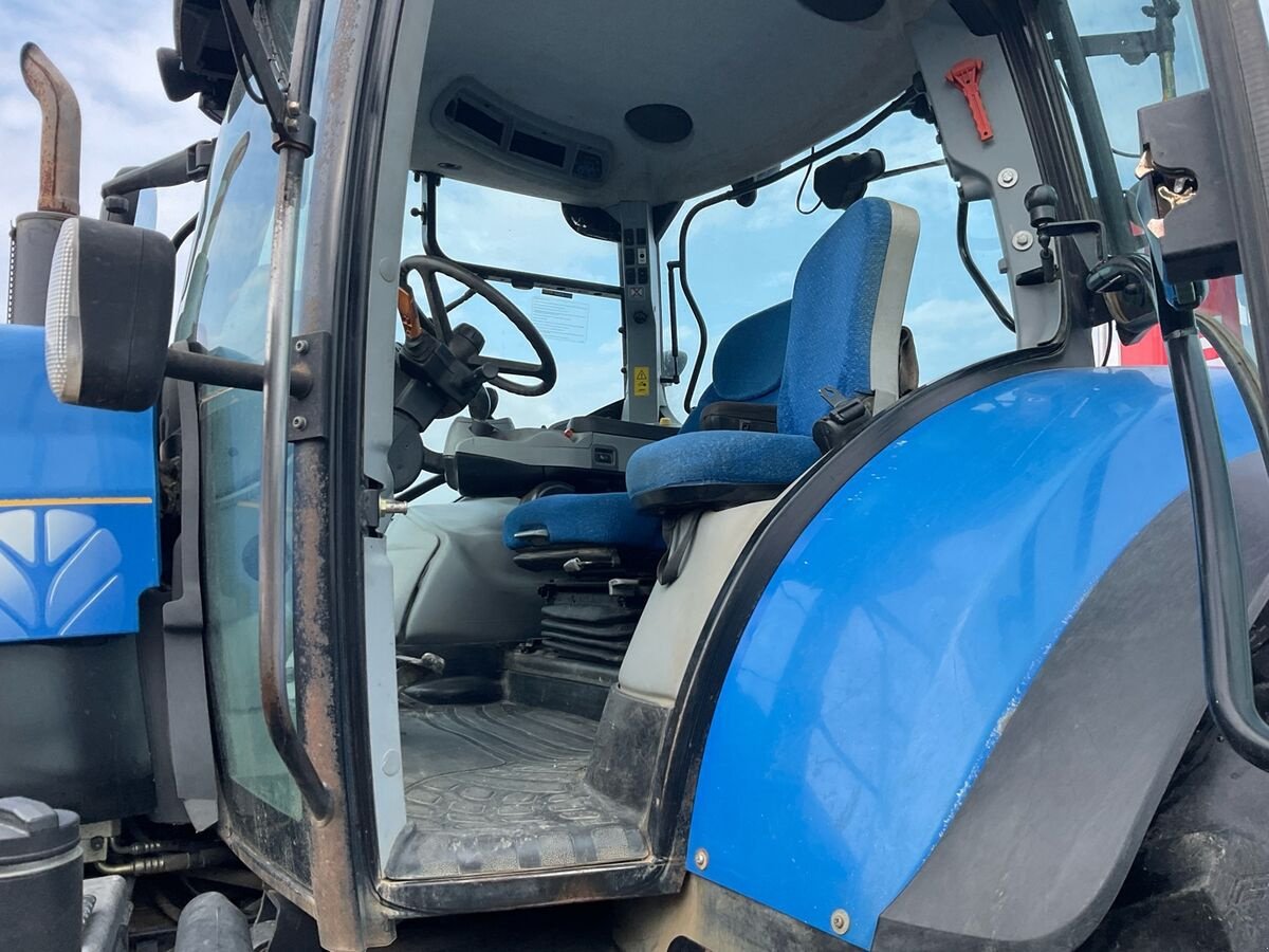 Traktor des Typs New Holland T7050, Gebrauchtmaschine in Zwettl (Bild 5)