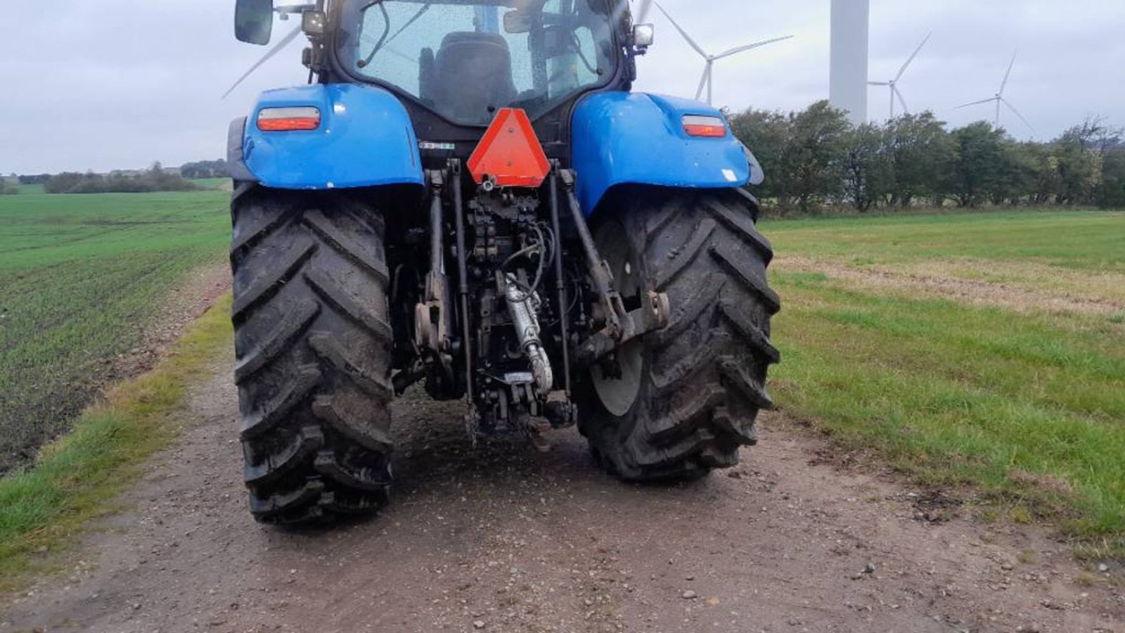 Traktor del tipo New Holland T7060 PC med ÅLØ Q 76 frontlæsser, Gebrauchtmaschine en Skive (Imagen 4)