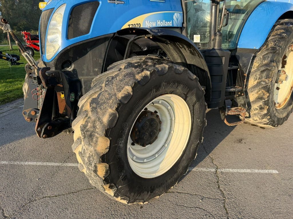 Traktor типа New Holland T7070 6.7L, Gebrauchtmaschine в Marolles (Фотография 5)