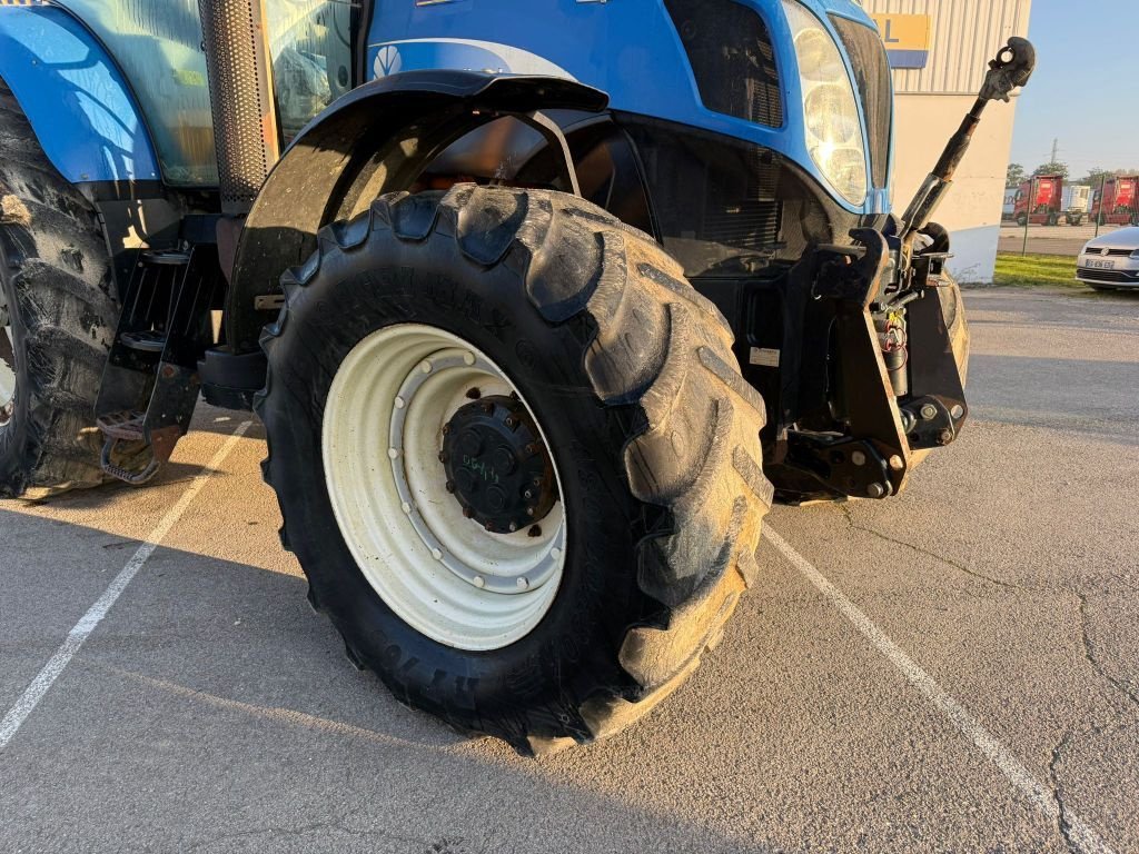 Traktor типа New Holland T7070 6.7L, Gebrauchtmaschine в Marolles (Фотография 7)