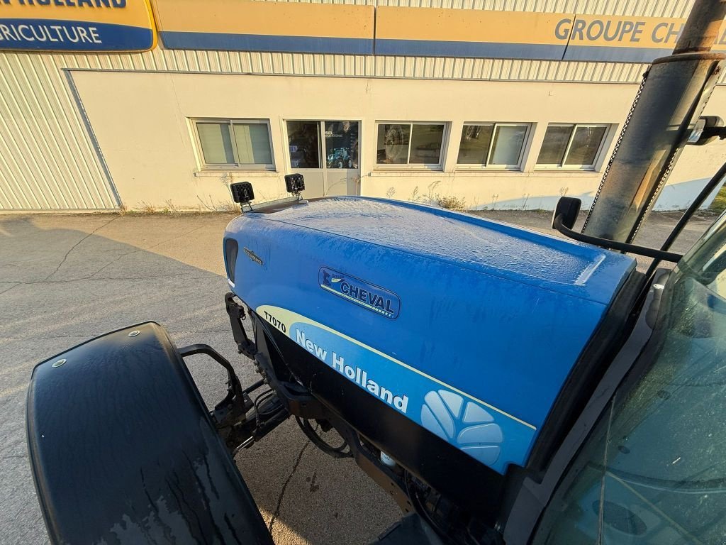 Traktor типа New Holland T7070 6.7L, Gebrauchtmaschine в Marolles (Фотография 11)
