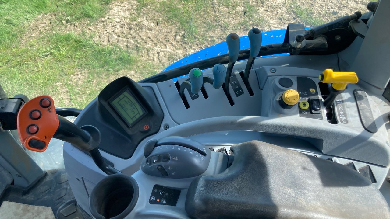 Traktor типа New Holland T7.165 S, Gebrauchtmaschine в CORMENON (Фотография 11)