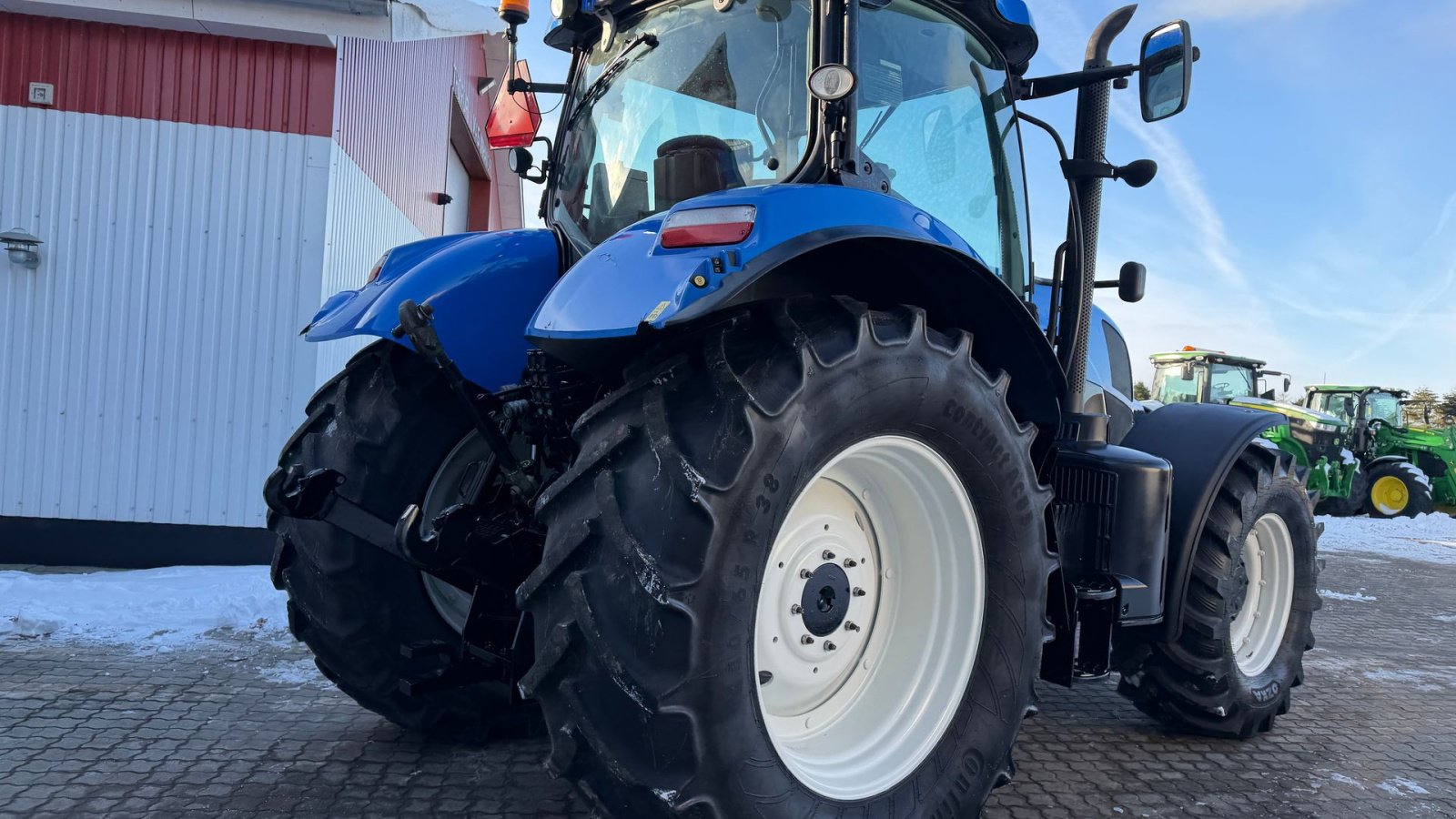 Traktor of the type New Holland T7.170 MED FULD AFFJEDRING!, Gebrauchtmaschine in Nørager (Picture 8)