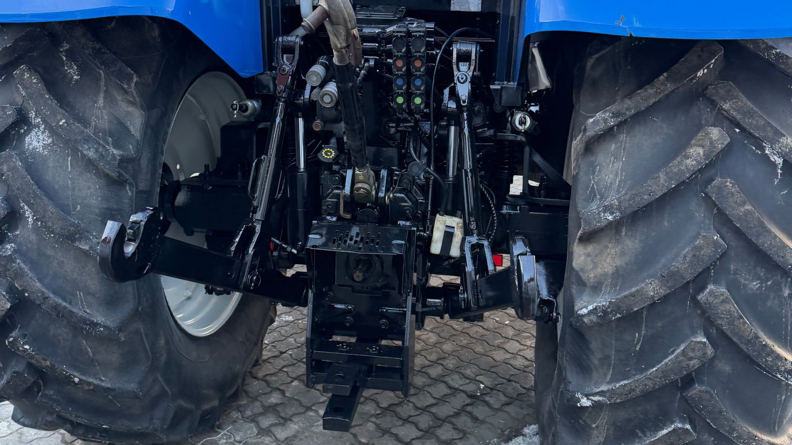 Traktor of the type New Holland T7.170 MED FULD AFFJEDRING!, Gebrauchtmaschine in Nørager (Picture 10)