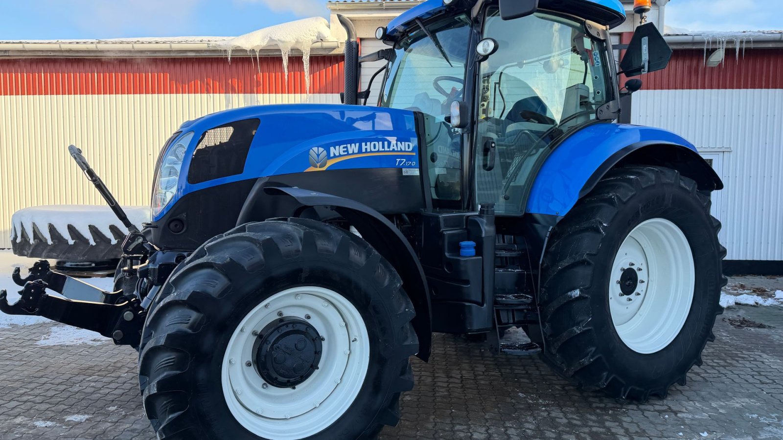 Traktor of the type New Holland T7.170 MED FULD AFFJEDRING!, Gebrauchtmaschine in Nørager (Picture 2)