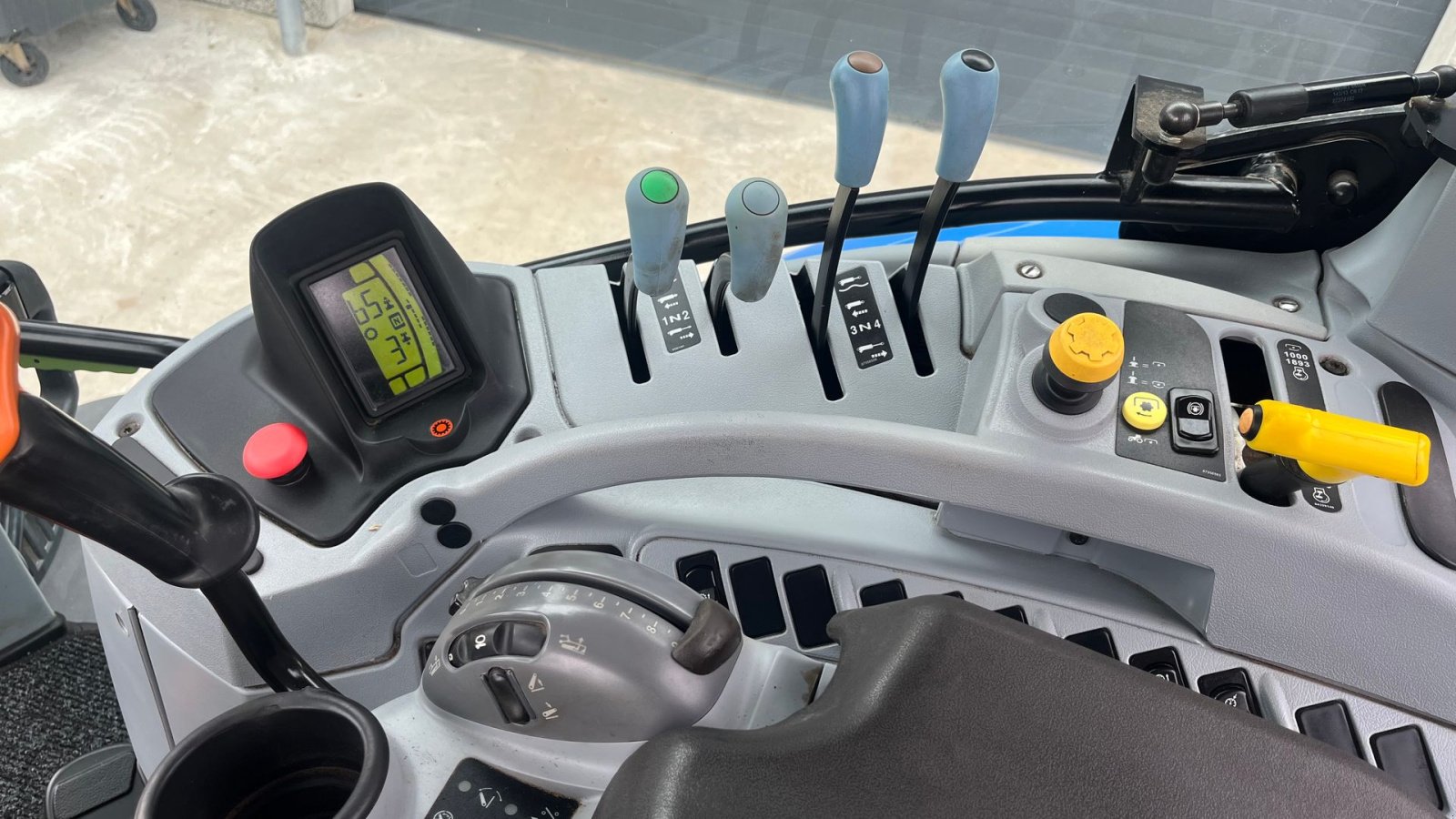 Traktor типа New Holland T7.170 Range Command - lav timetal, Gebrauchtmaschine в Vejle (Фотография 6)