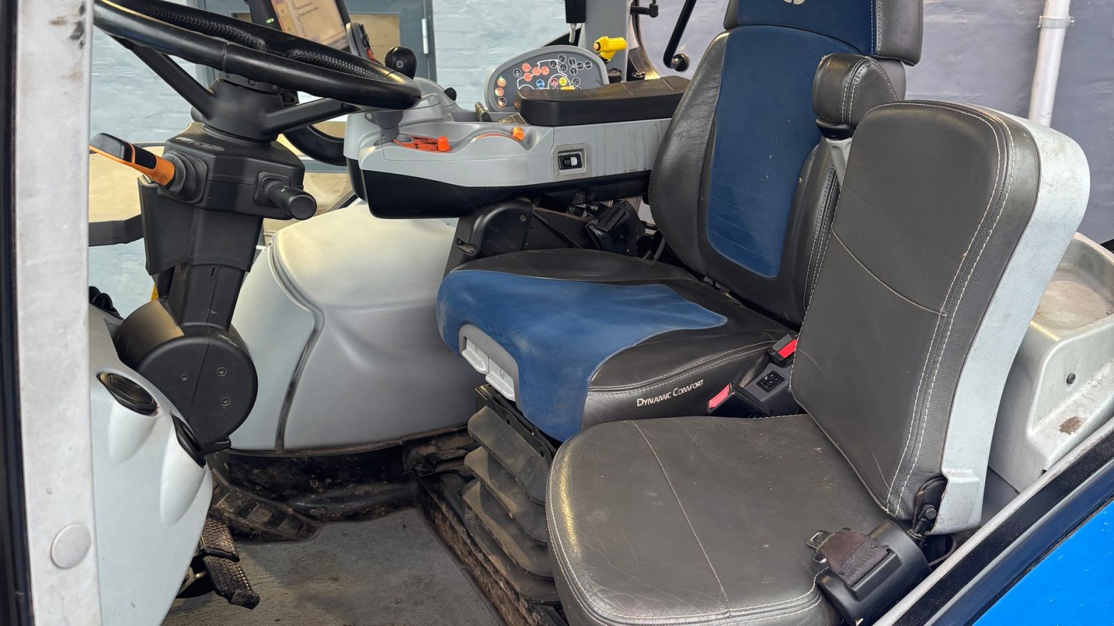 Traktor du type New Holland T7.175 AC Auto Command, Gebrauchtmaschine en Hobro (Photo 4)