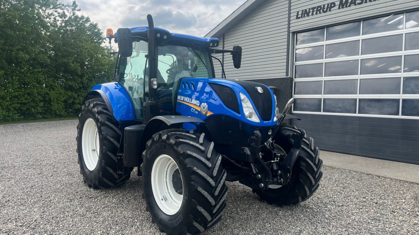 Traktor del tipo New Holland T7.175 RangeCommand med frontlift. Meget velholdt gård traktor., Gebrauchtmaschine en Lintrup (Imagen 20)