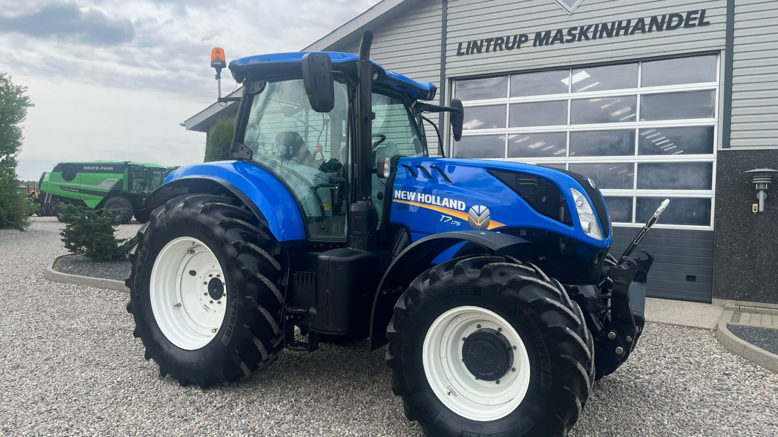 Traktor del tipo New Holland T7.175 RangeCommand med frontlift. Meget velholdt gård traktor., Gebrauchtmaschine en Lintrup (Imagen 19)