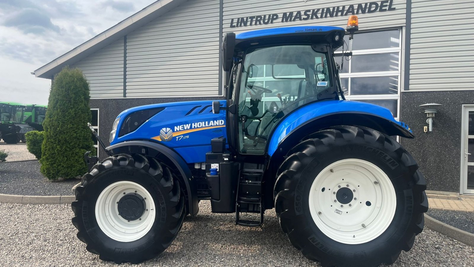 Traktor del tipo New Holland T7.175 RangeCommand med frontlift. Meget velholdt gård traktor., Gebrauchtmaschine en Lintrup (Imagen 13)