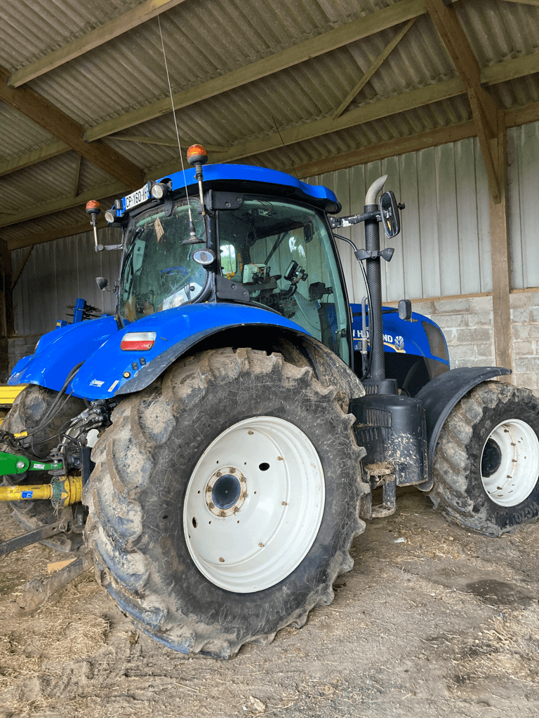 Traktor des Typs New Holland T7.185 AUTO COMMAND, Gebrauchtmaschine in CONDE SUR VIRE (Bild 2)