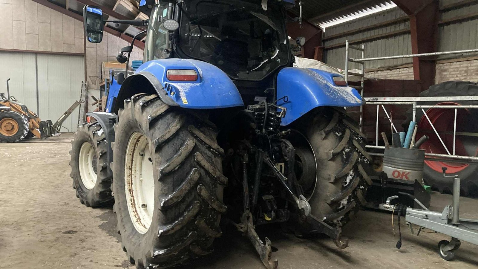 Traktor des Typs New Holland T7.185 AutoCommand med frontlæsser. Gårdtraktor som er på vej hjem, Gebrauchtmaschine in Lintrup (Bild 3)