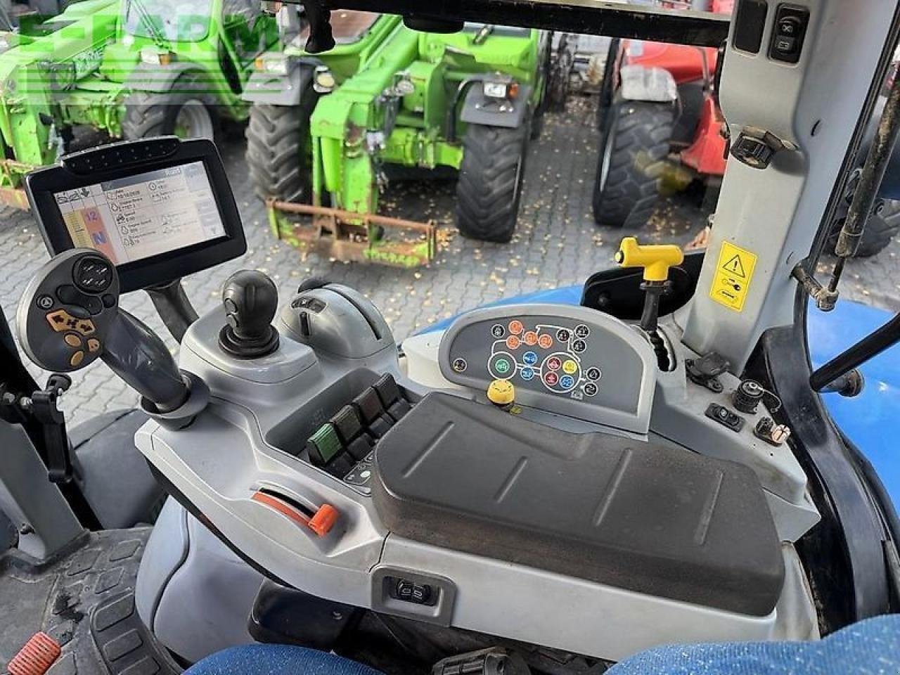 Traktor del tipo New Holland t7.185 powercommand - sidewinder ii, Gebrauchtmaschine en DAMAS?AWEK (Imagen 14)