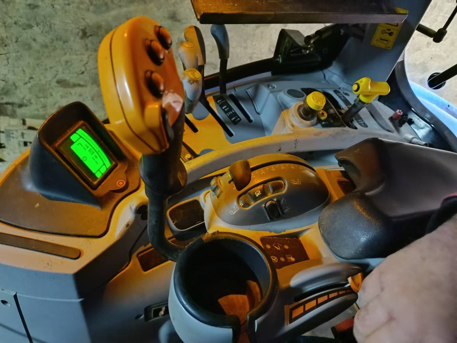 Traktor of the type New Holland T7.185PC, Gebrauchtmaschine in Le Horps (Picture 7)