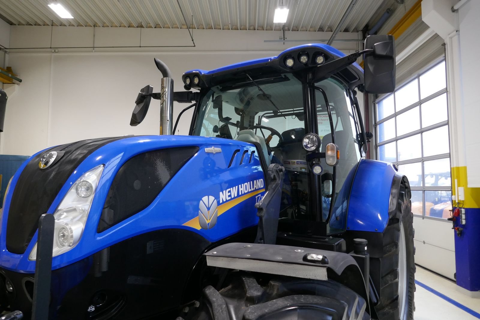Traktor des Typs New Holland T7.190 SideWinder II, Gebrauchtmaschine in Villach (Bild 11)
