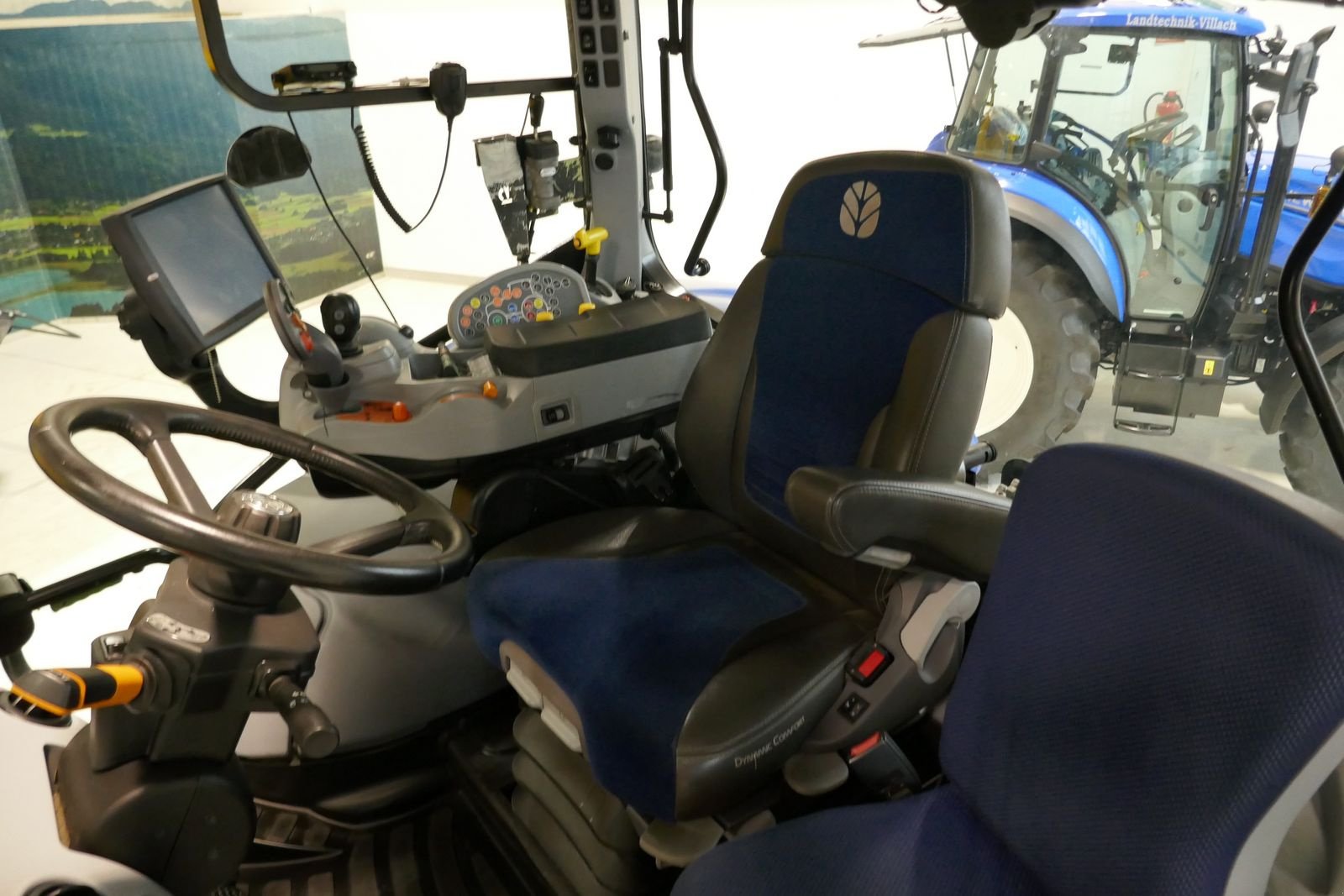 Traktor des Typs New Holland T7.190 SideWinder II, Gebrauchtmaschine in Villach (Bild 5)