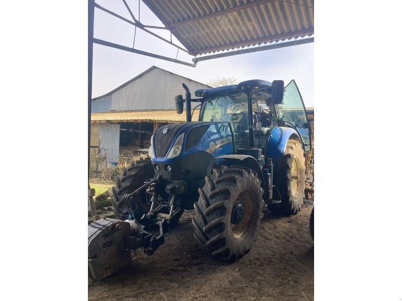 Traktor типа New Holland T7.190, Gebrauchtmaschine в BRAY en Val (Фотография 2)
