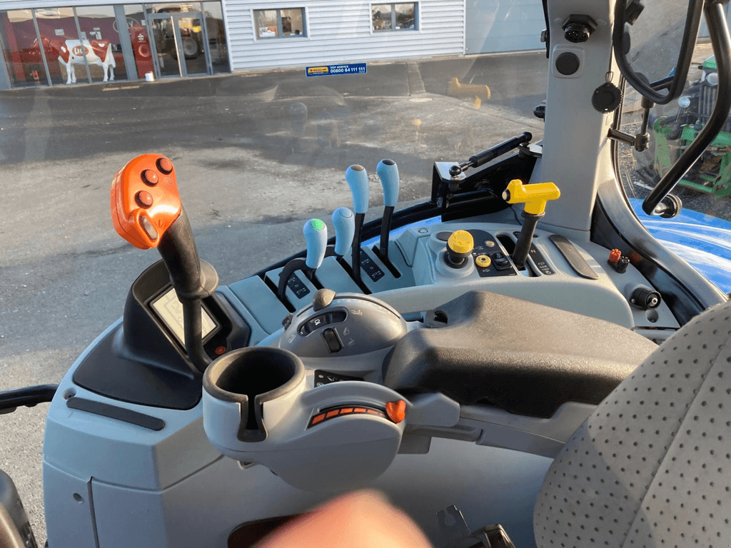 Traktor vrste New Holland T7.195S PC S5, Gebrauchtmaschine v CONDE SUR VIRE (Slika 11)