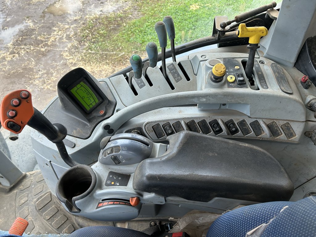 Traktor του τύπου New Holland T7.195S, Gebrauchtmaschine σε MAYENNE (Φωτογραφία 10)