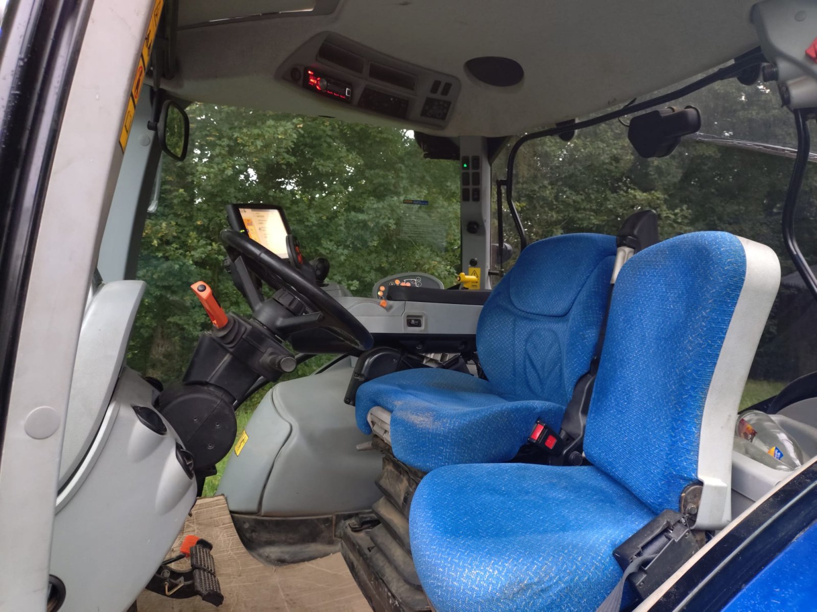 Traktor des Typs New Holland T7.200 AC Blue Power, Gebrauchtmaschine in Creglingen (Bild 12)