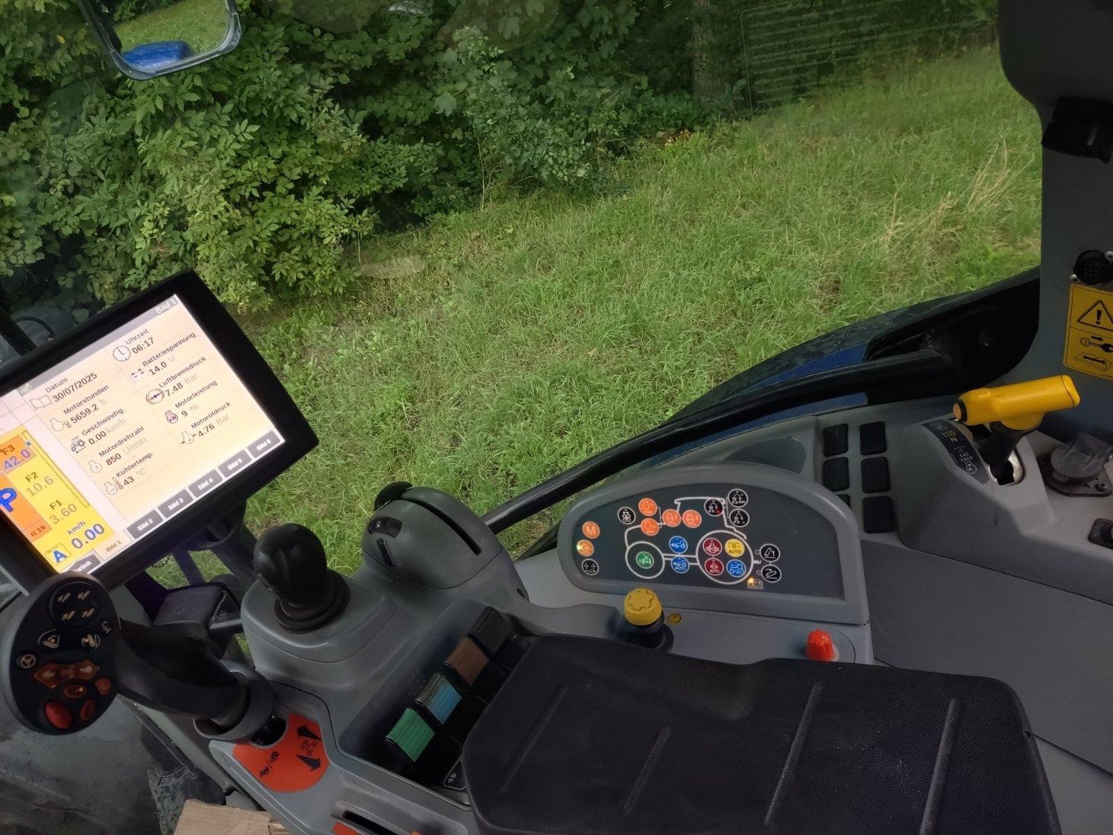 Traktor типа New Holland T7.200 AC Blue Power, Gebrauchtmaschine в Creglingen (Фотография 8)