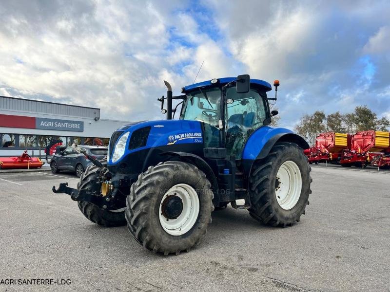 Traktor типа New Holland T7.200 AC, Gebrauchtmaschine в ROYE (Фотография 2)