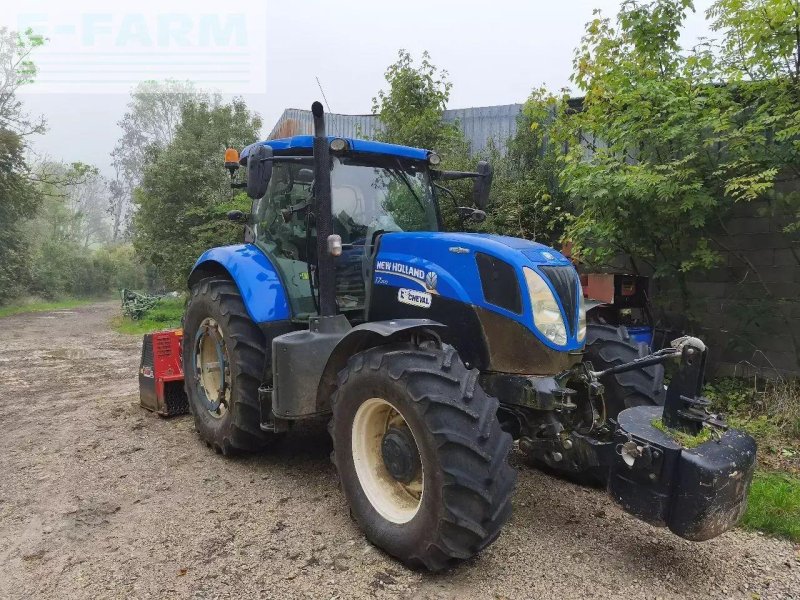 Traktor van het type New Holland t7.200 ac, Gebrauchtmaschine in CHAUVONCOURT (Foto 1)