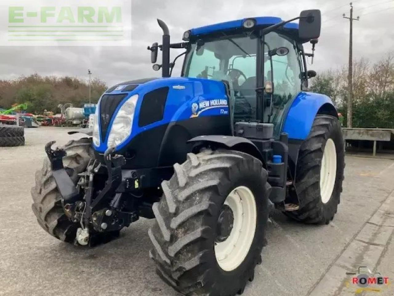 Traktor of the type New Holland t7.200 autocomma, Gebrauchtmaschine in GENNES-SUR-GLAIZE (Picture 1)