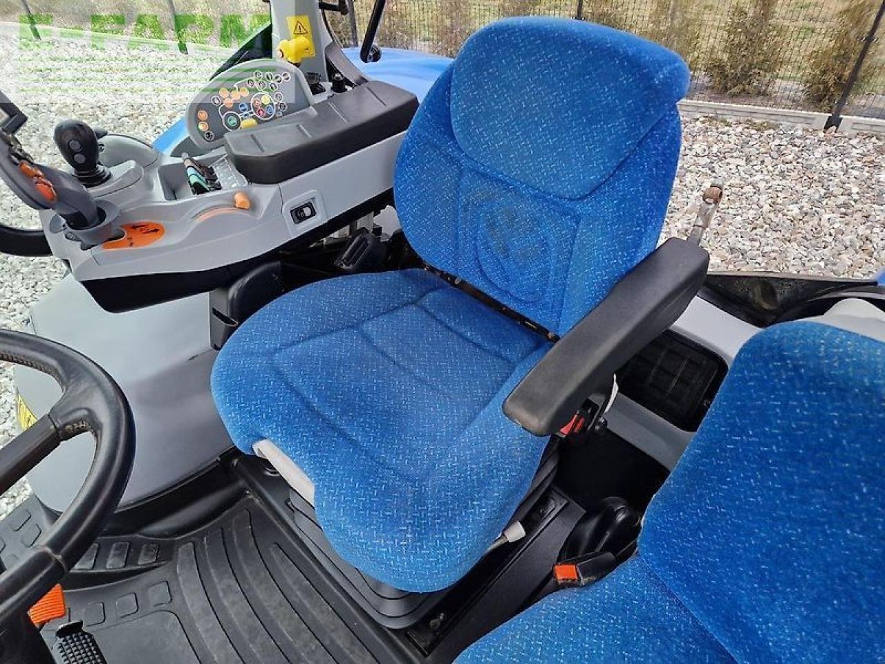 Traktor типа New Holland t7.200 autocommand, Gebrauchtmaschine в ZELOW (Фотография 18)