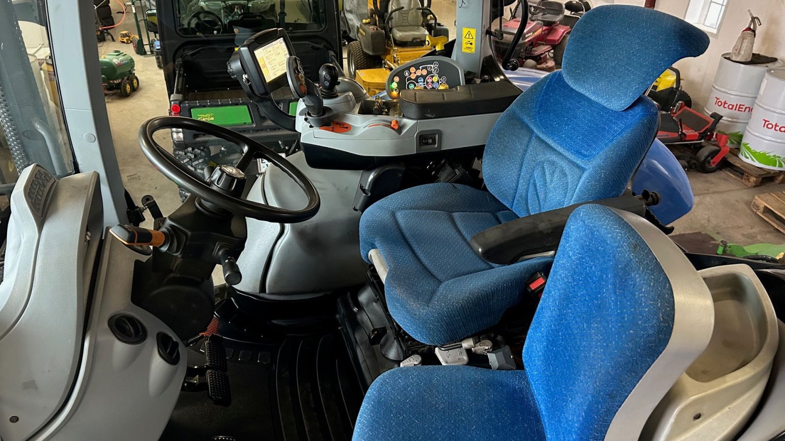 Traktor tip New Holland T7.200 Autocommand, Gebrauchtmaschine in Thorsø (Poză 15)