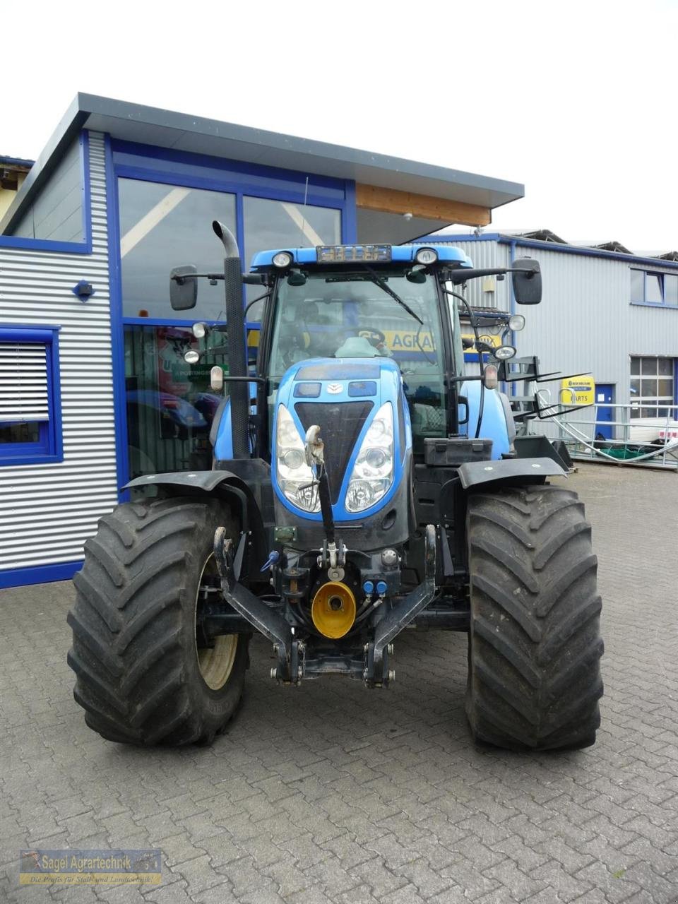 Traktor du type New Holland T7.210 AC, Gebrauchtmaschine en Rhaunen (Photo 4)