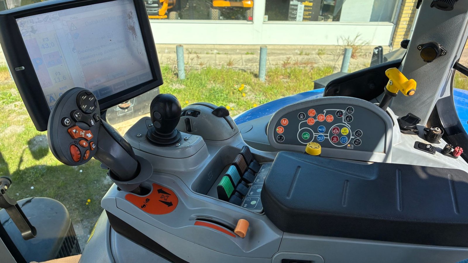Traktor a típus New Holland T7.210 AUTO COMMAND, Gebrauchtmaschine ekkor: Roskilde (Kép 9)