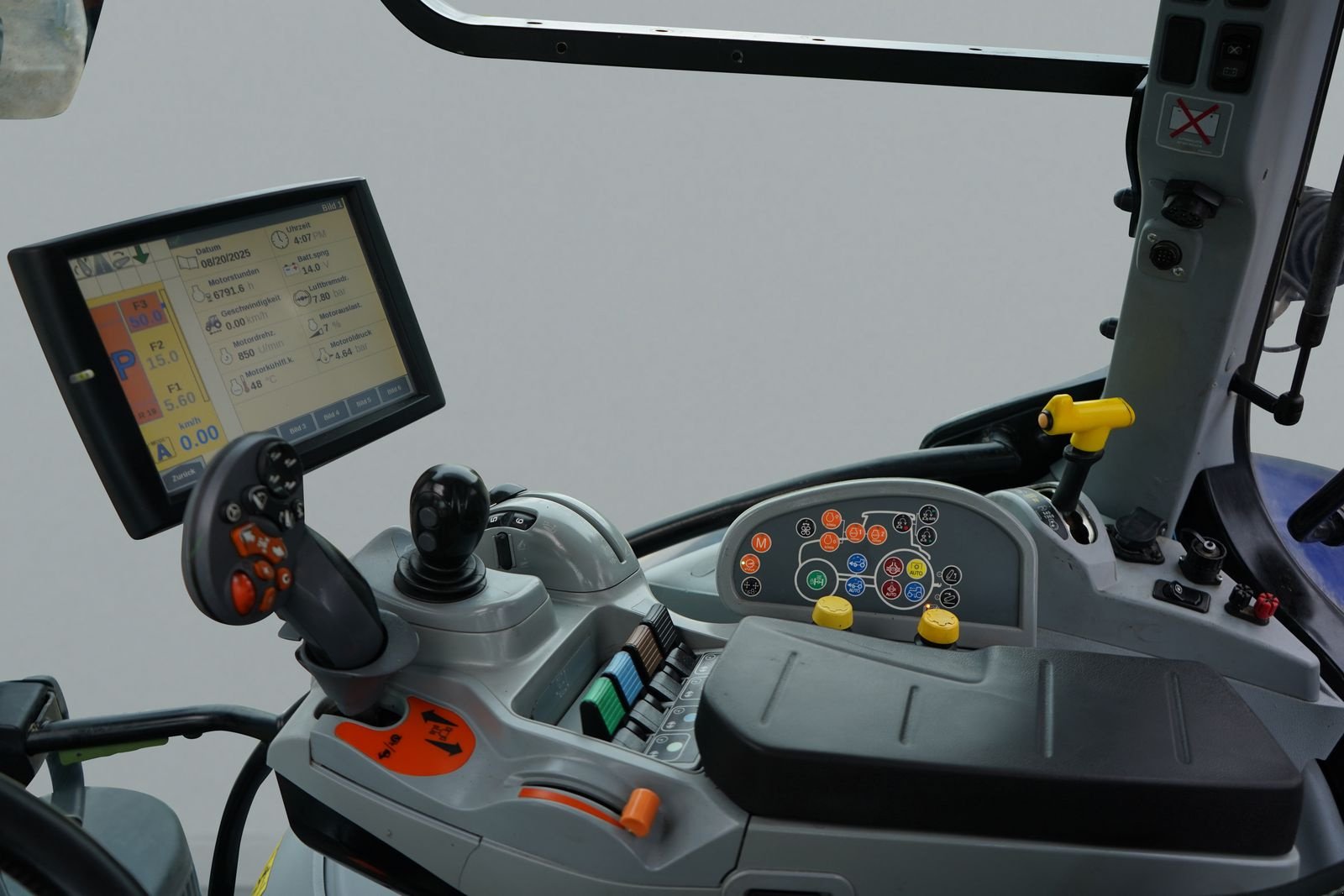 Traktor от тип New Holland T7.210 Auto Command, Gebrauchtmaschine в Steinfeld (Снимка 14)