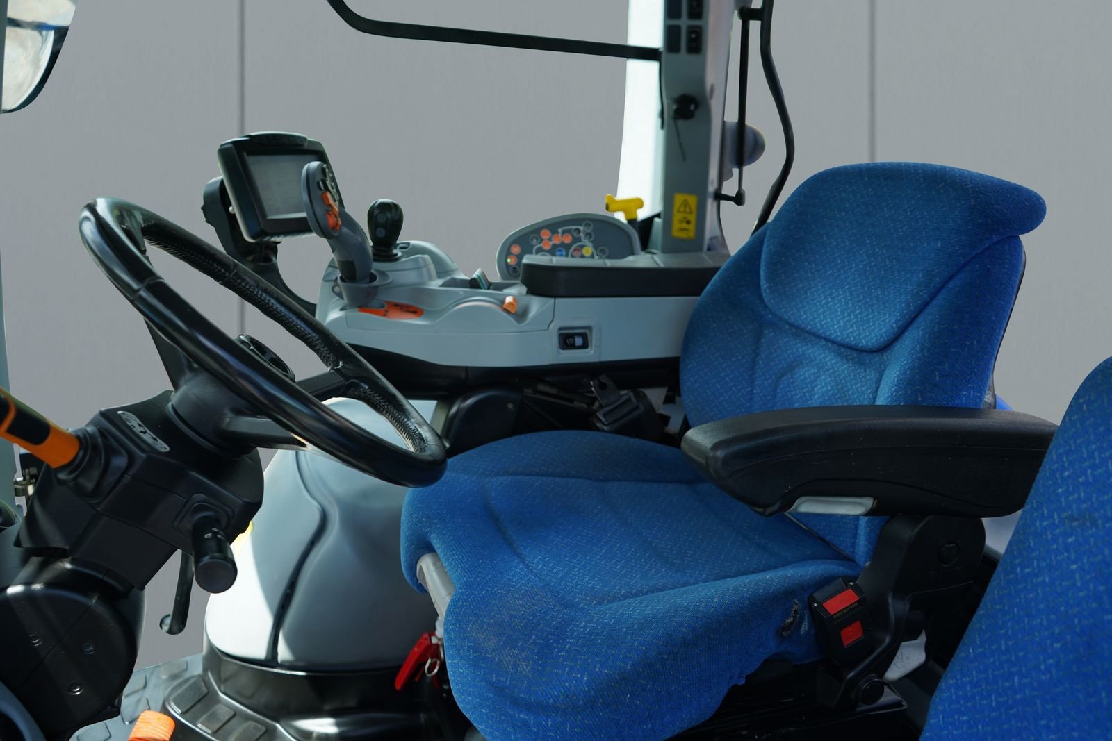 Traktor от тип New Holland T7.210 Auto Command, Gebrauchtmaschine в Steinfeld (Снимка 18)