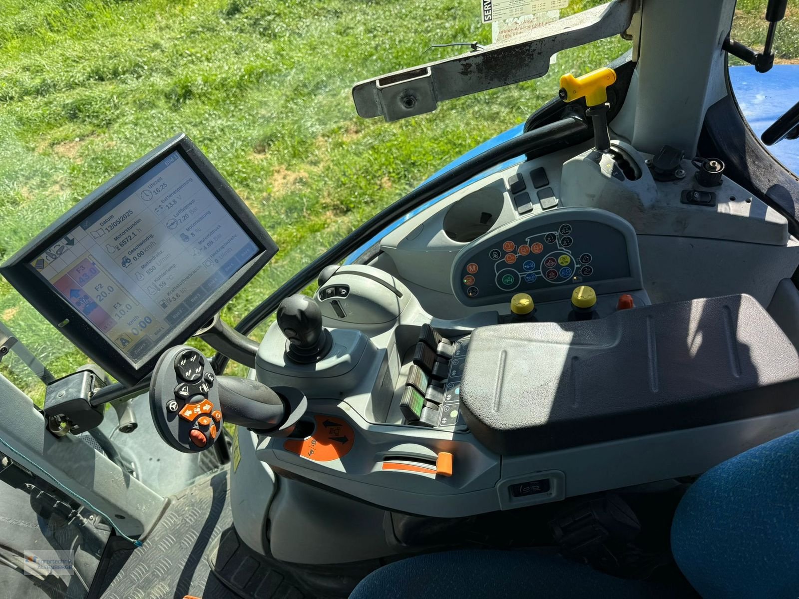 Traktor van het type New Holland T7.210 Auto Command, Gebrauchtmaschine in Altenberge (Foto 5)