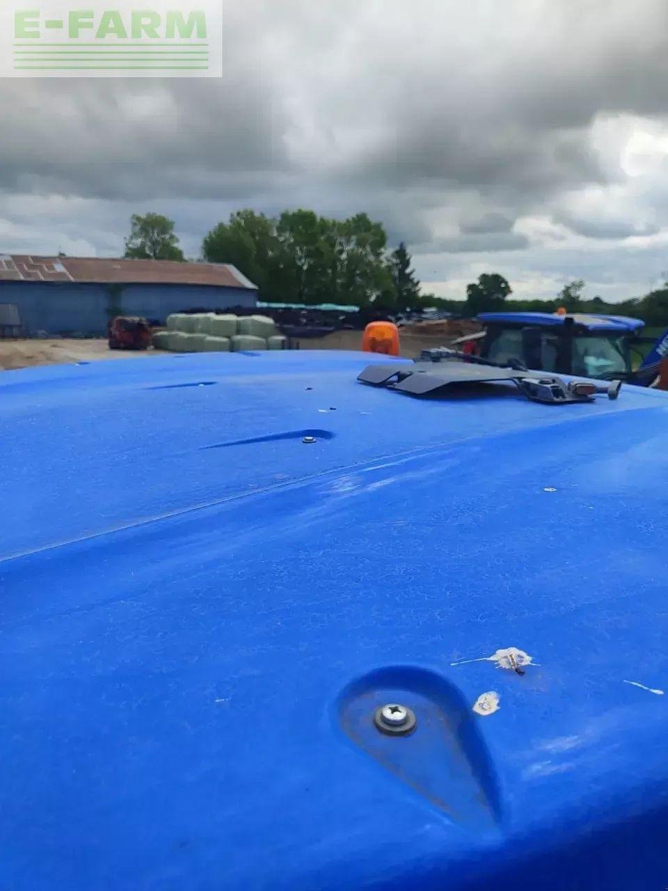 Traktor du type New Holland t7.210 classic, Gebrauchtmaschine en CHAUVONCOURT (Photo 10)